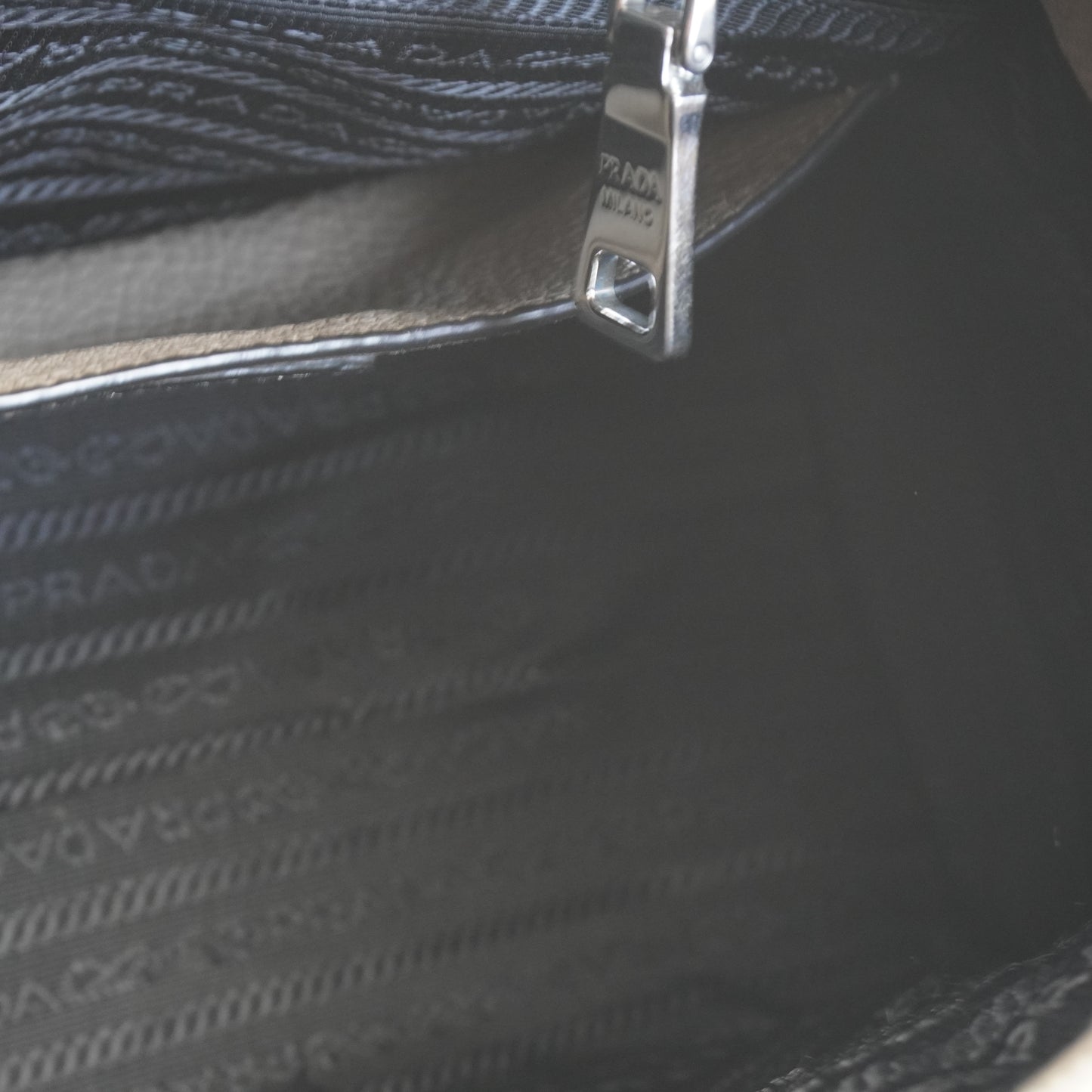 Prada Vitello Daino Bauletto