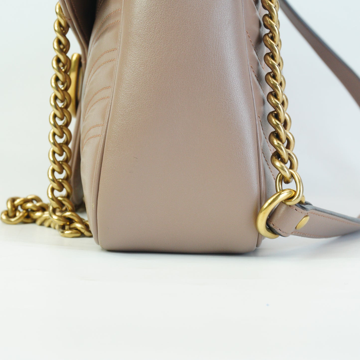 Gucci	GG Marmont Matelasse Medium Beige GHW