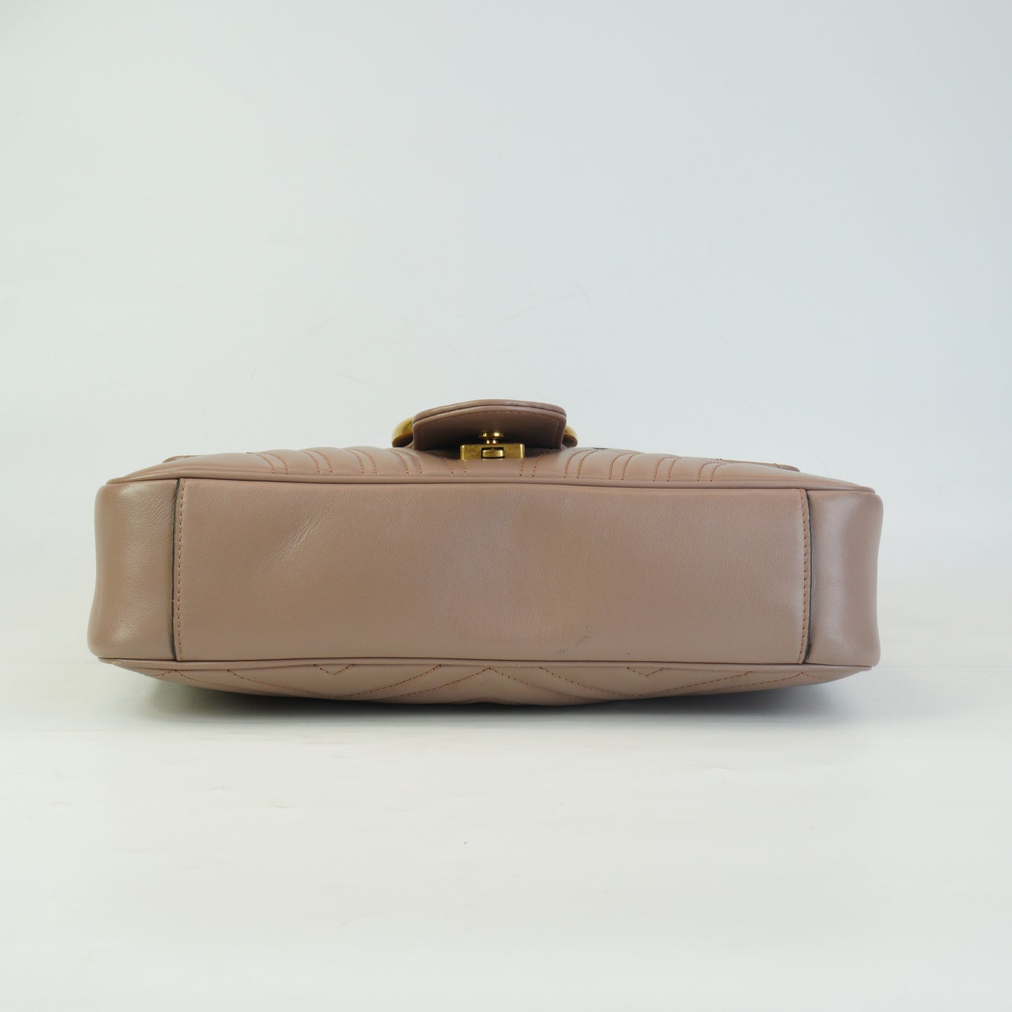 Gucci	GG Marmont Matelasse Medium Beige GHW