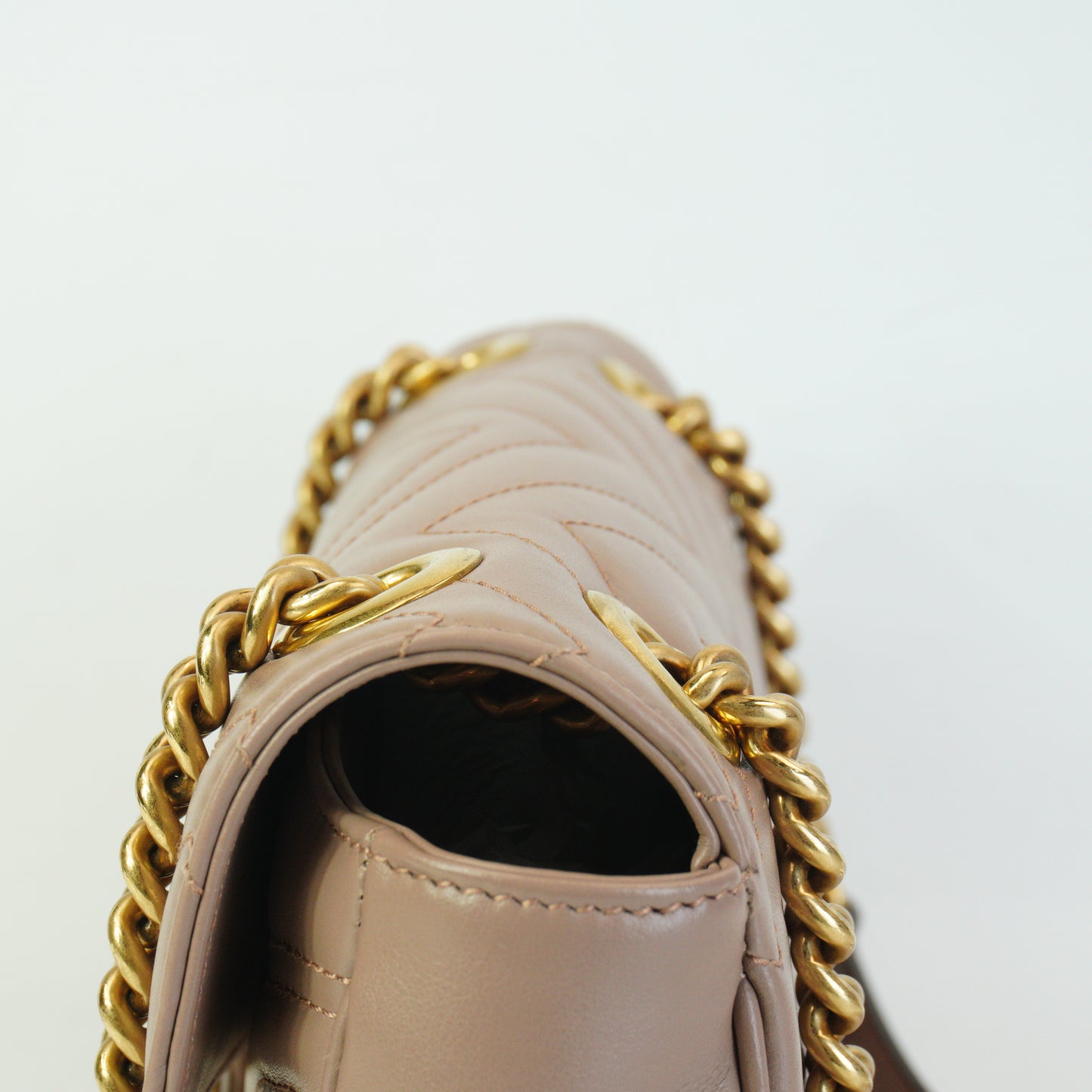 Gucci	GG Marmont Matelasse SmallBeige GHW