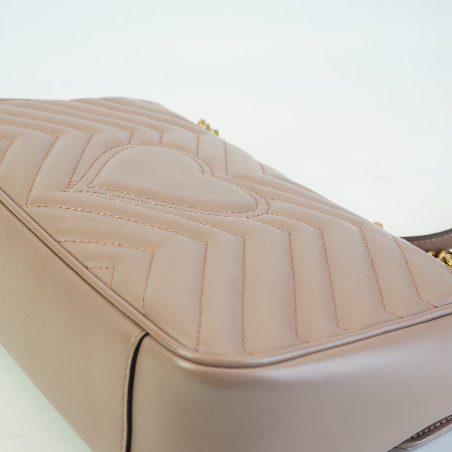 Gucci	GG Marmont Matelasse SmallBeige GHW