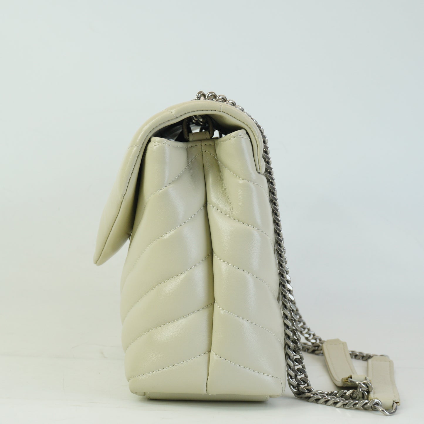 YSL	LouLou Shoulder Bag Medium White SHW