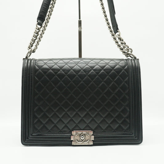 Chanel Boy Flap Bag Black Medium SHW