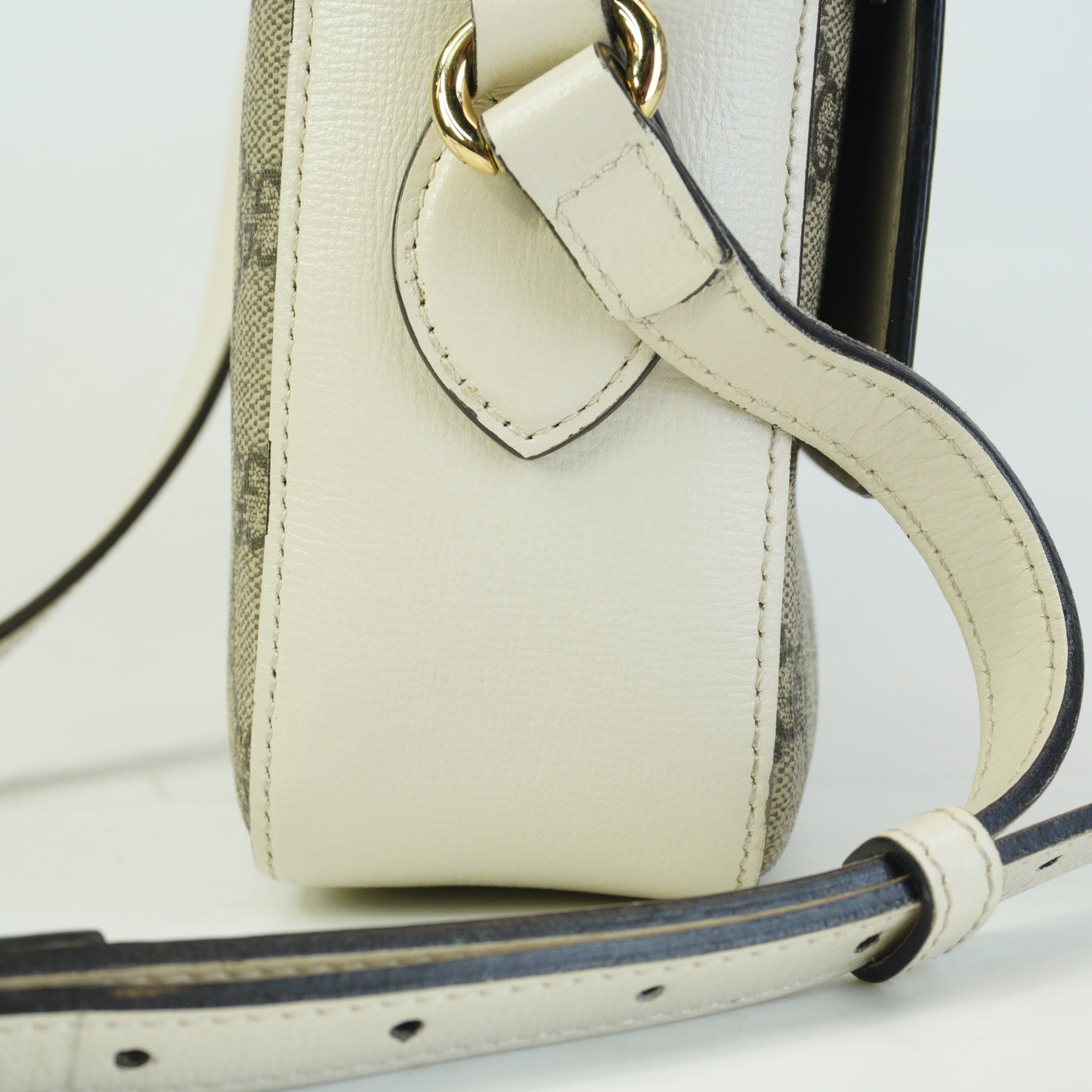Gucci	Horsebit 1955 Camera Bag White Trims Small GHW