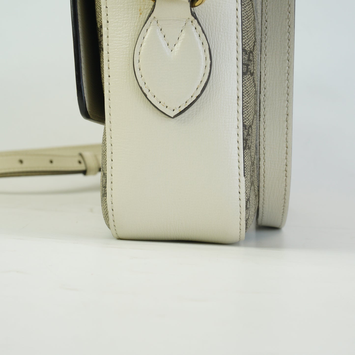 Gucci	Horsebit 1955 Camera Bag White Trims Small GHW