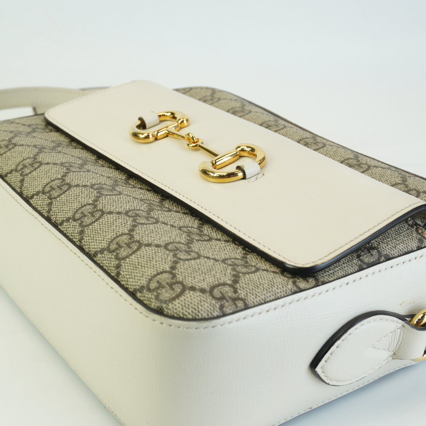 Gucci	Horsebit 1955 Camera Bag White Trims Small GHW