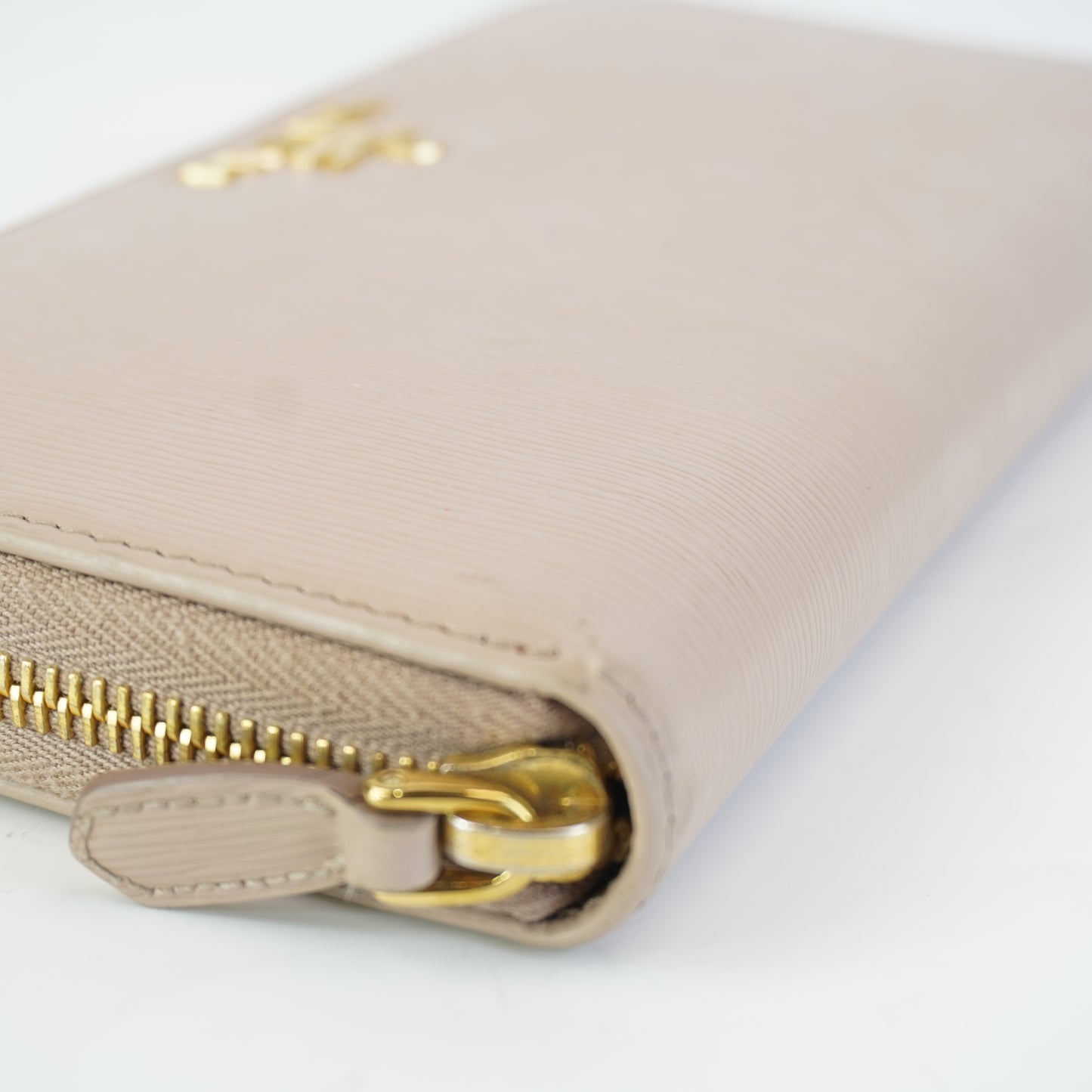 Prada Wallet Beige GHW