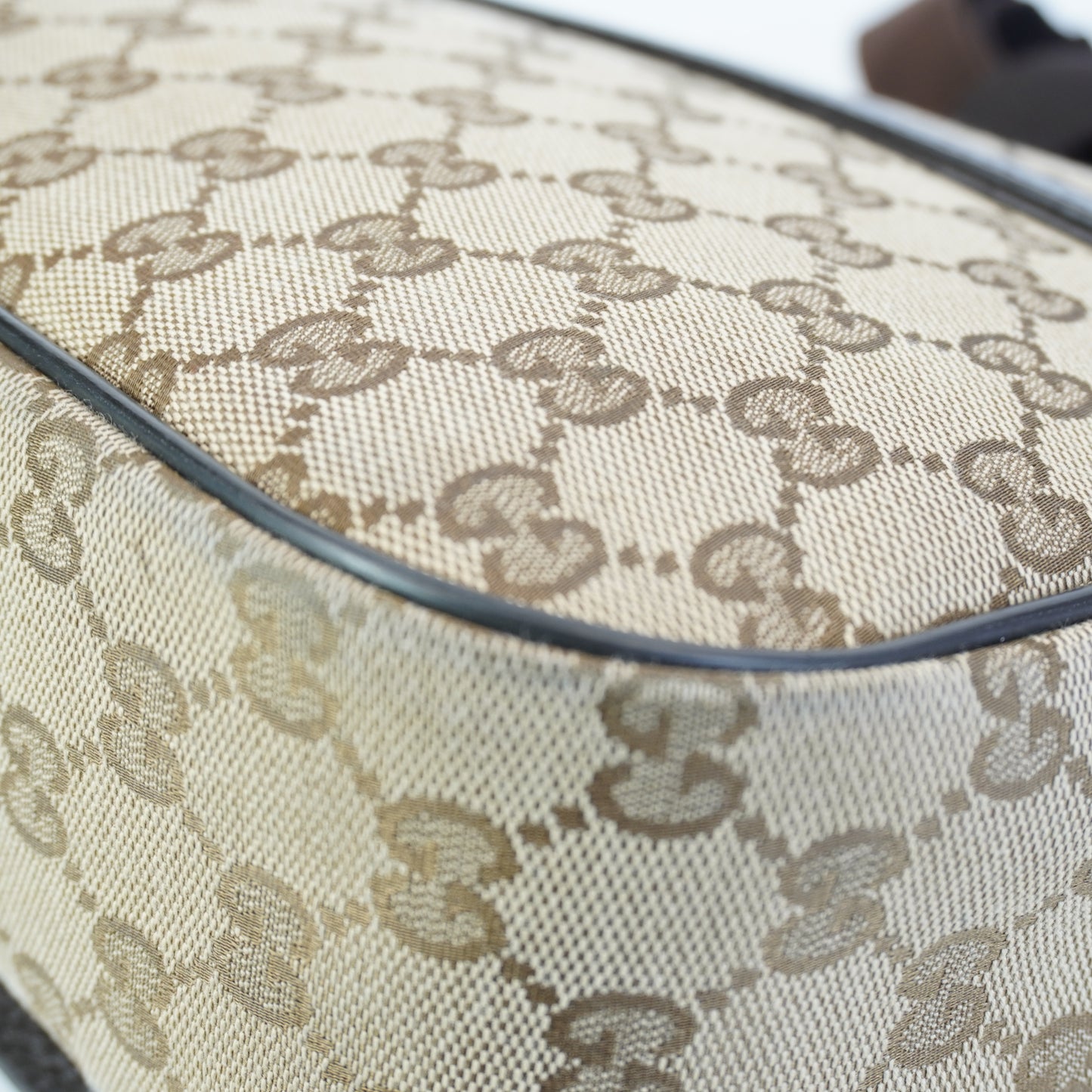 Gucci GG Canvas Messenger Bag