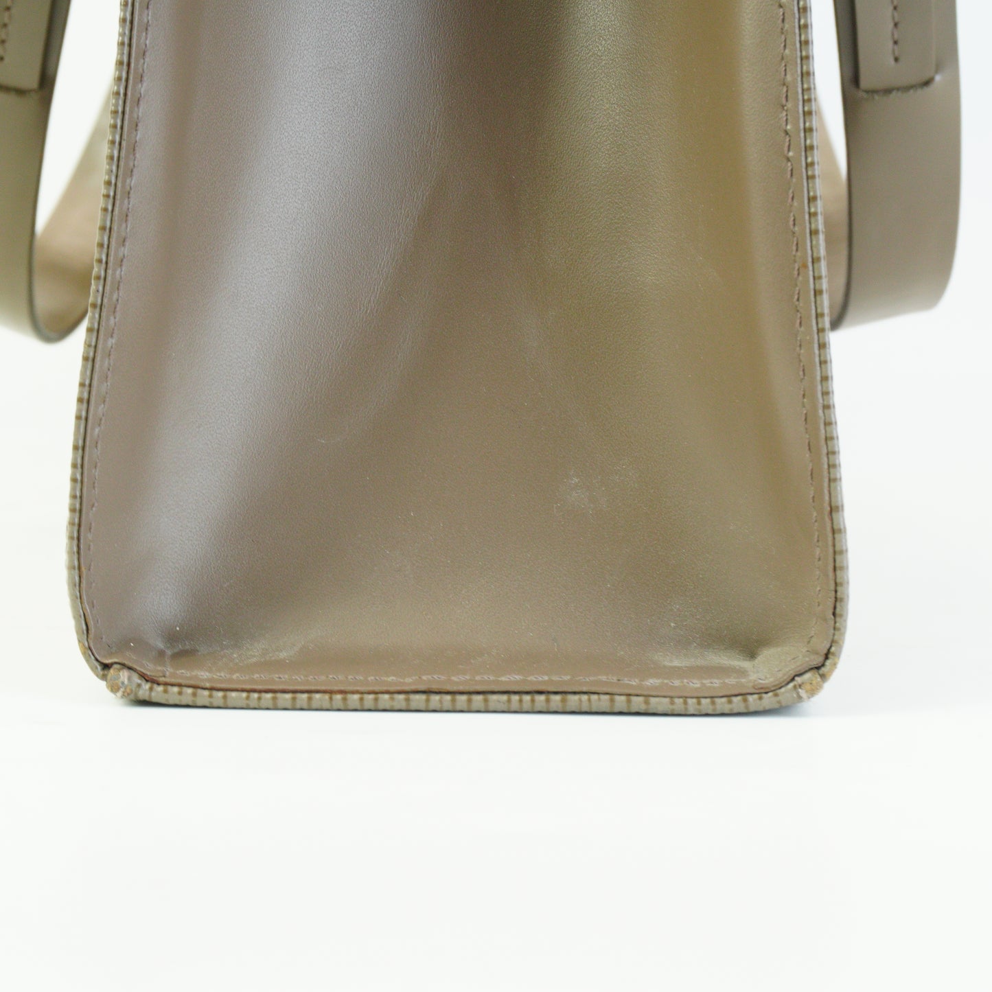 Louis Vuitton	Epi Croisette Gray Medium SHW
