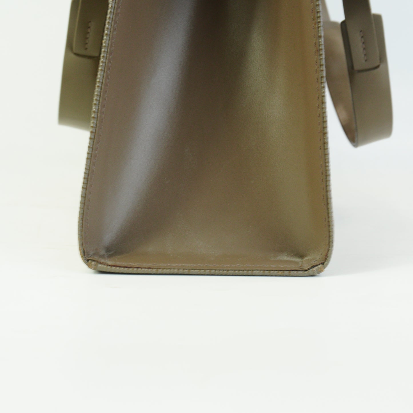 Louis Vuitton	Epi Croisette Gray Medium SHW