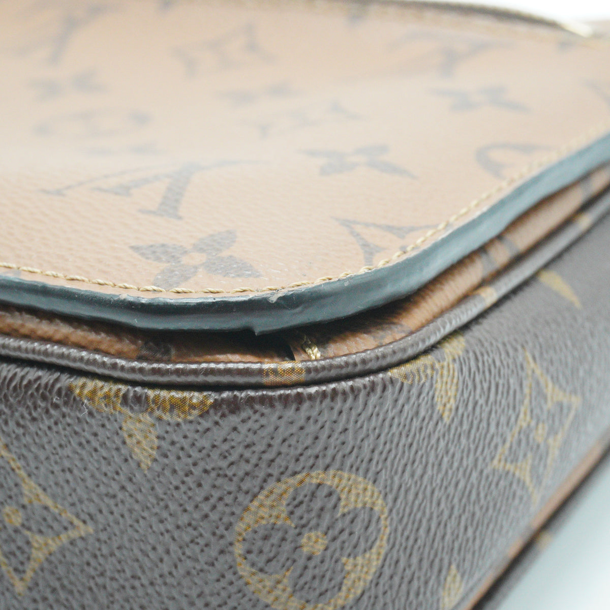 Louis Vuitton Metis Pochette Reverse Monogram GHW