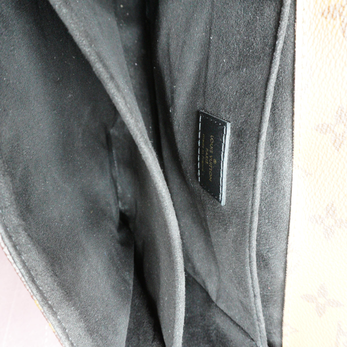 Louis Vuitton Metis Pochette Reverse Monogram GHW