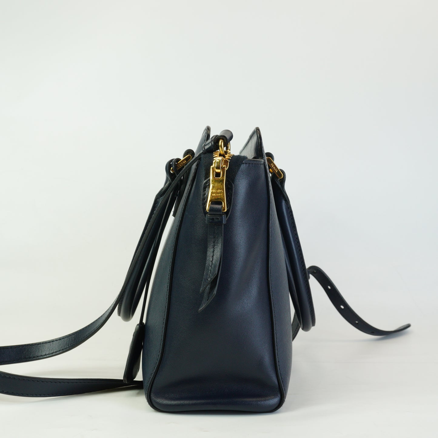 Prada	Saffiano Leather Bag Dark Blue Medium GHW