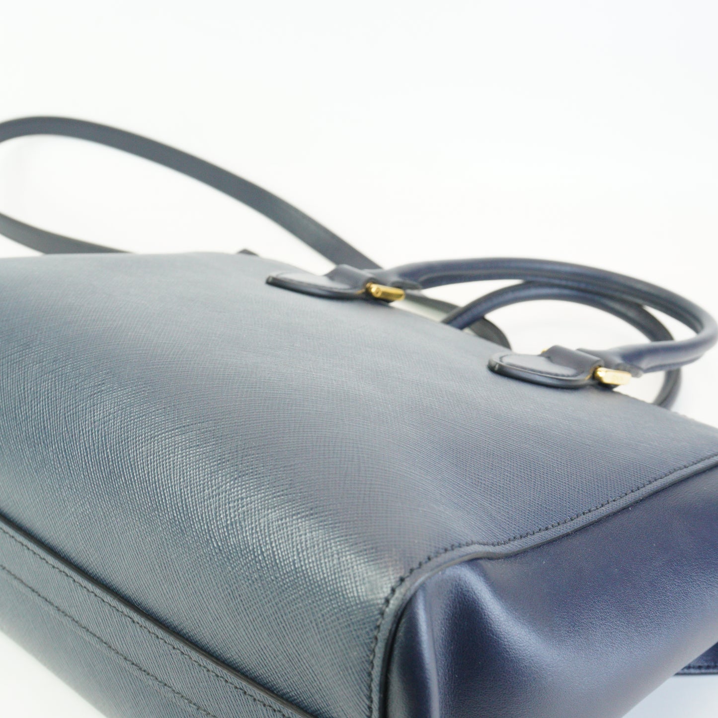 Prada	Saffiano Leather Bag Dark Blue Medium GHW