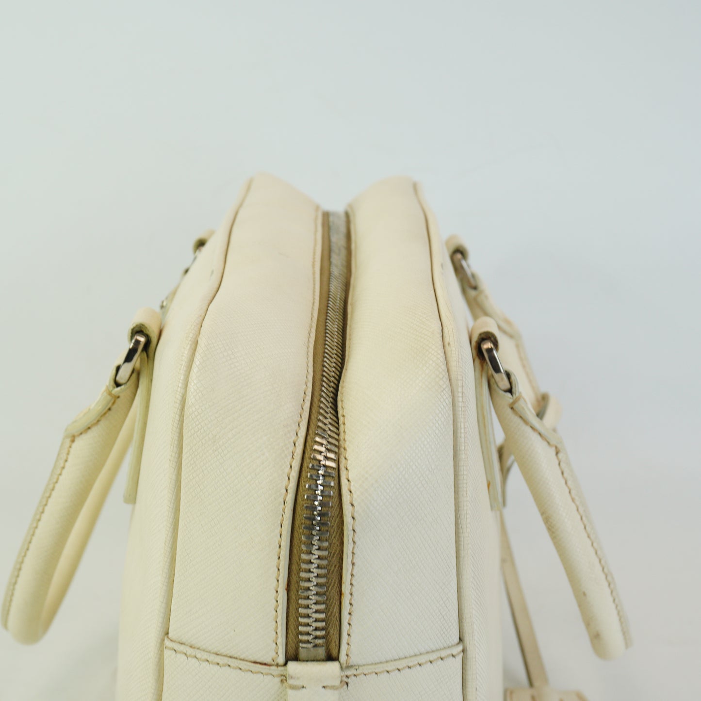 Prada	Saffiano Baulleto Top Handle White Small SHW