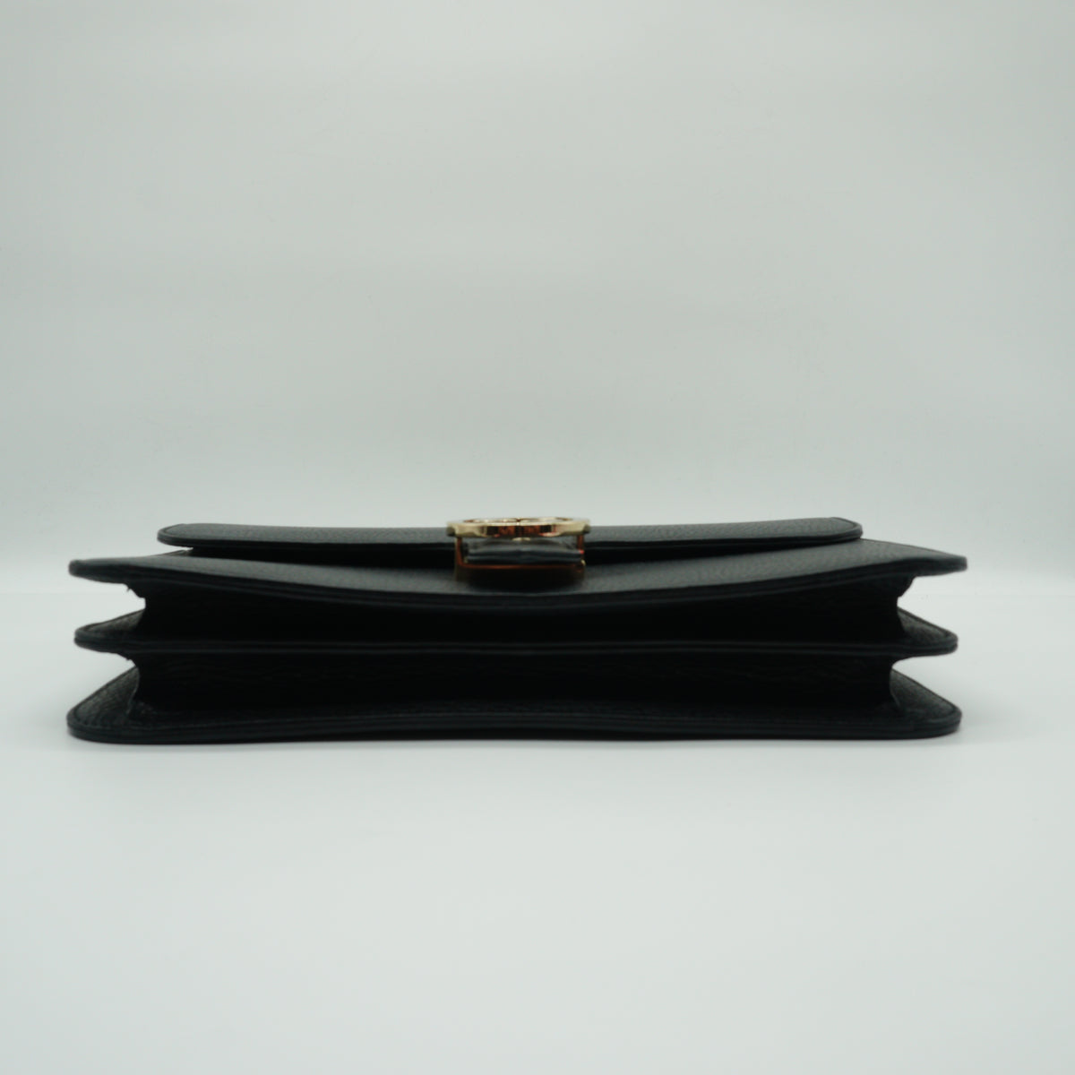 Gucci	Interlocking G Flap Medium Black GHW