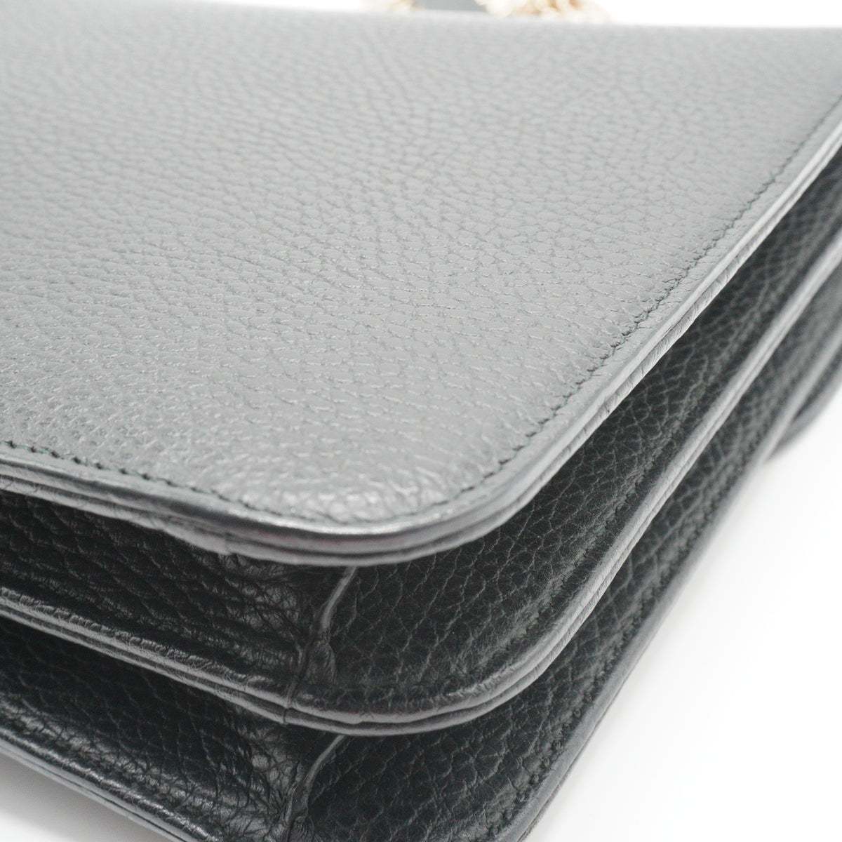 Gucci	Interlocking G Flap Medium Black GHW