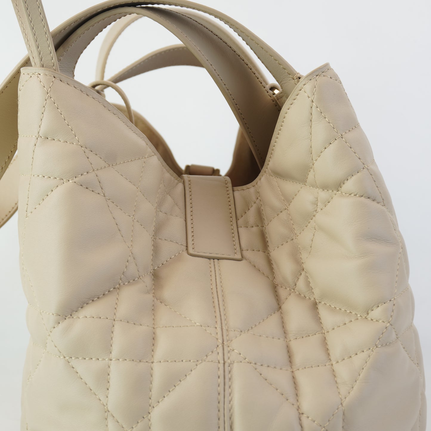 Dior	Toujour Bag Beige