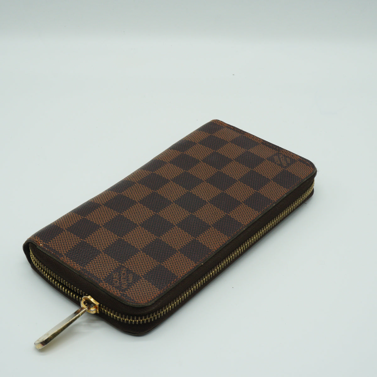 Louis Vuitton	Damier Ebene Zip Around Wallet GHW