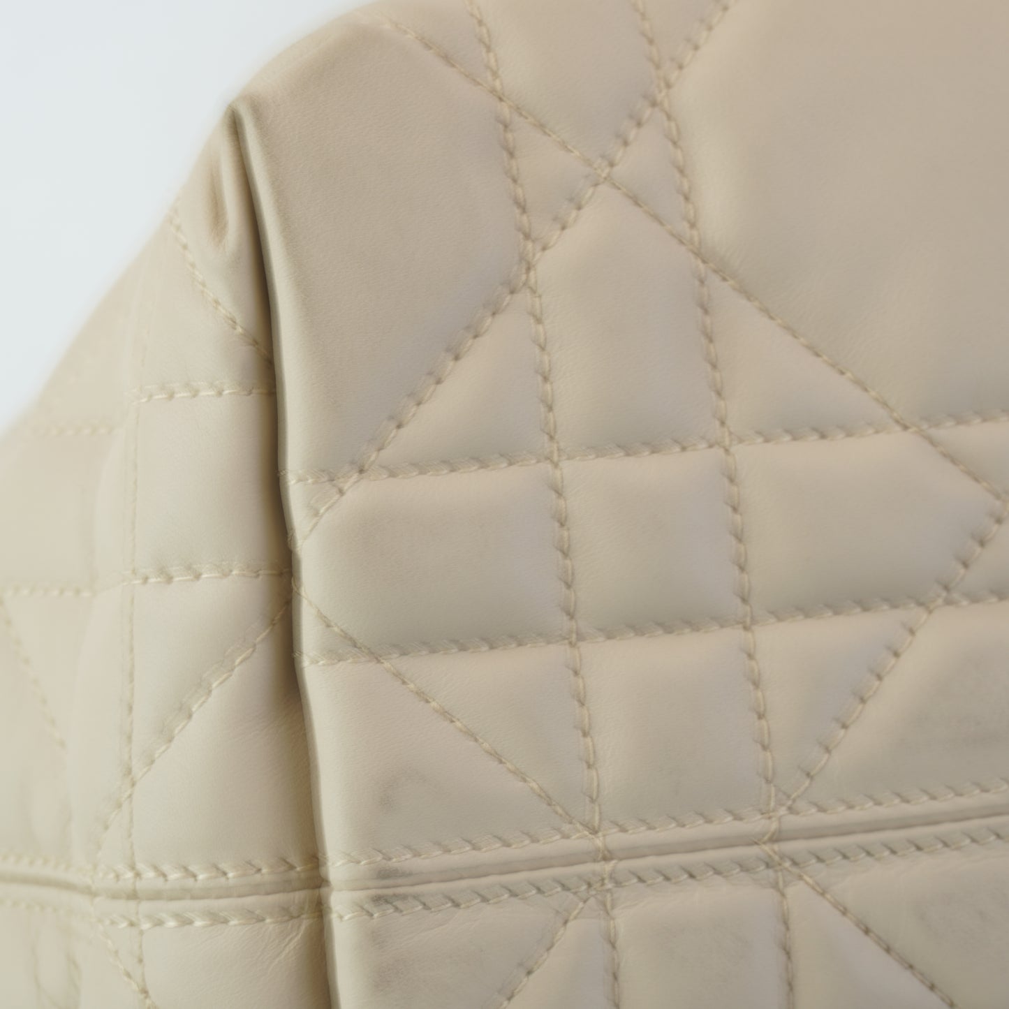 Dior	Toujour Bag Beige