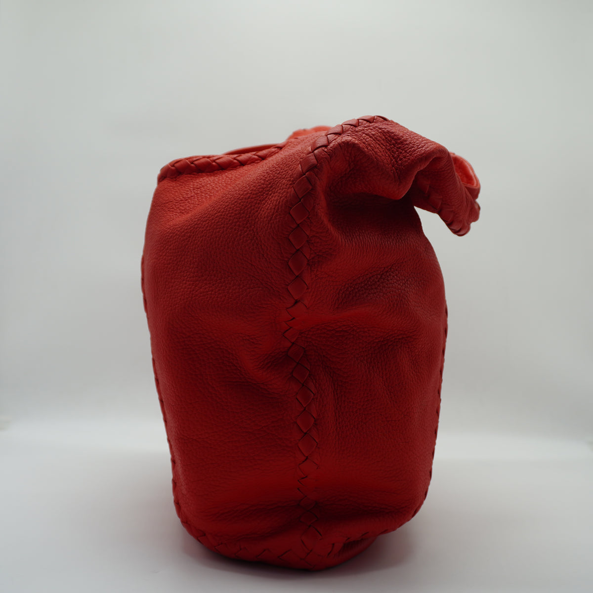 Bottega Veneta	Red Cervo Medium MHW
