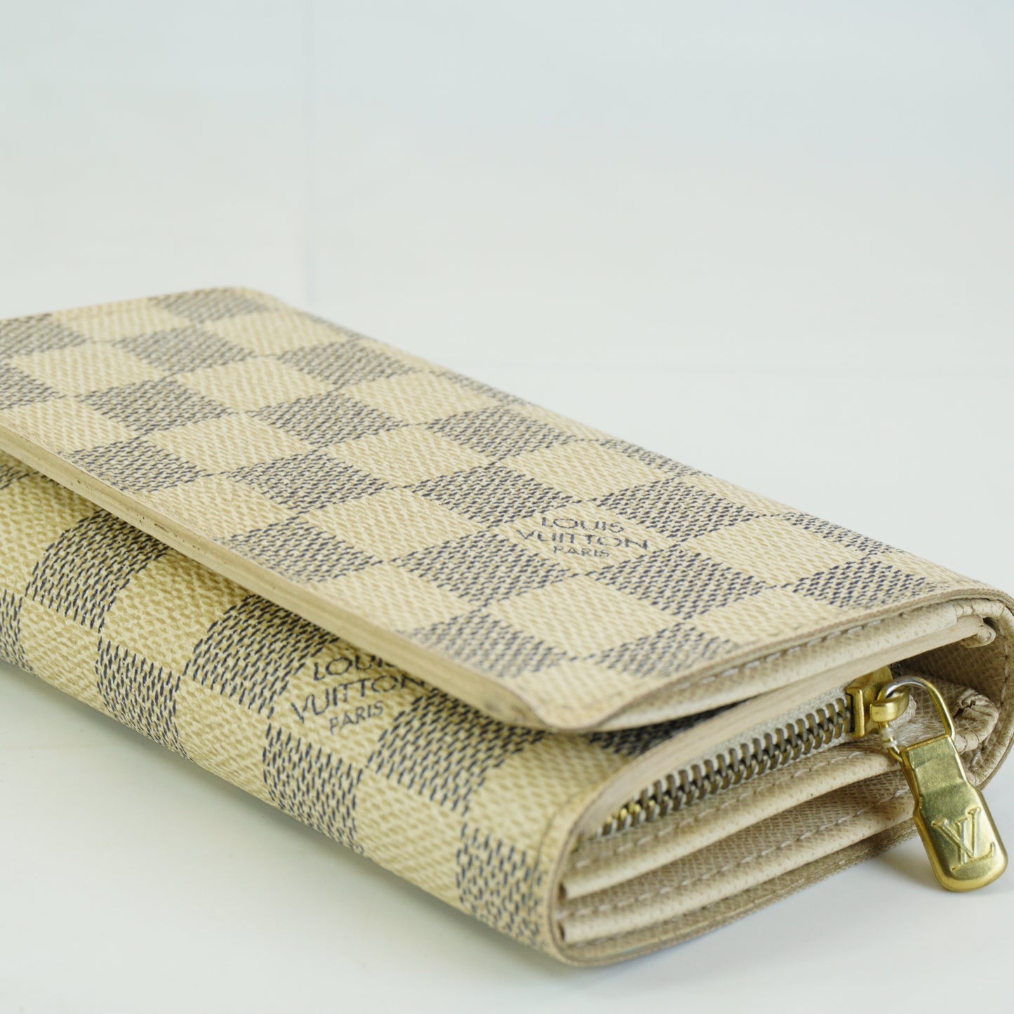 Louis Vuitton	Damier Azur  Canvas Wallet GHW