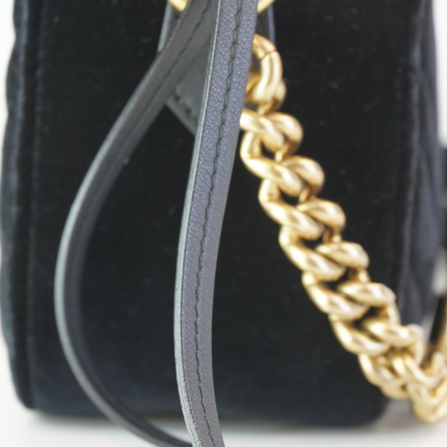 Gucci GG Marmont Velvet  Camera Bag Black