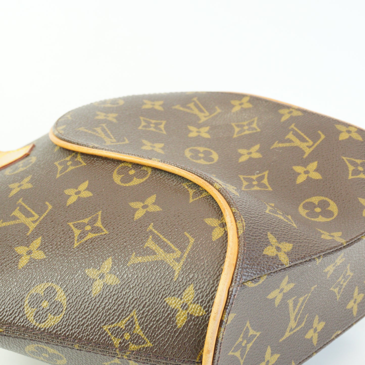Louis Vuitton	Eclipse Handbag  Monogram Medium GHW