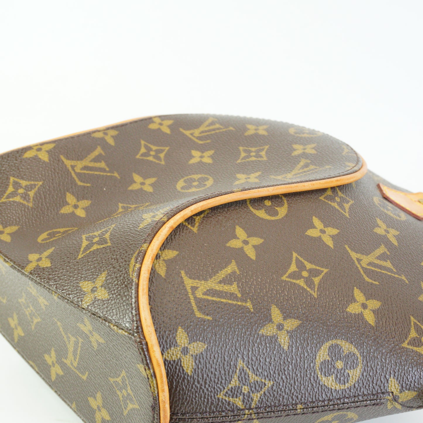 Louis Vuitton	Eclipse Handbag  Monogram Medium GHW