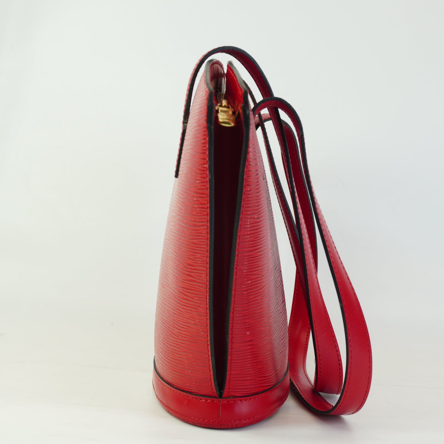 Louis Vuitton	Epi Saint Jacques Red GHW