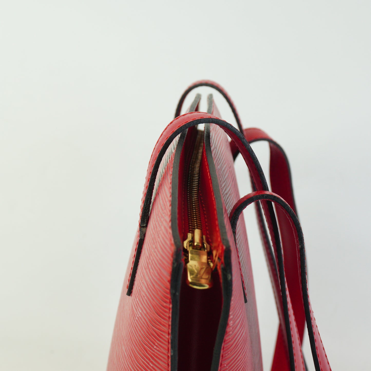 Louis Vuitton	Epi Saint Jacques Red GHW
