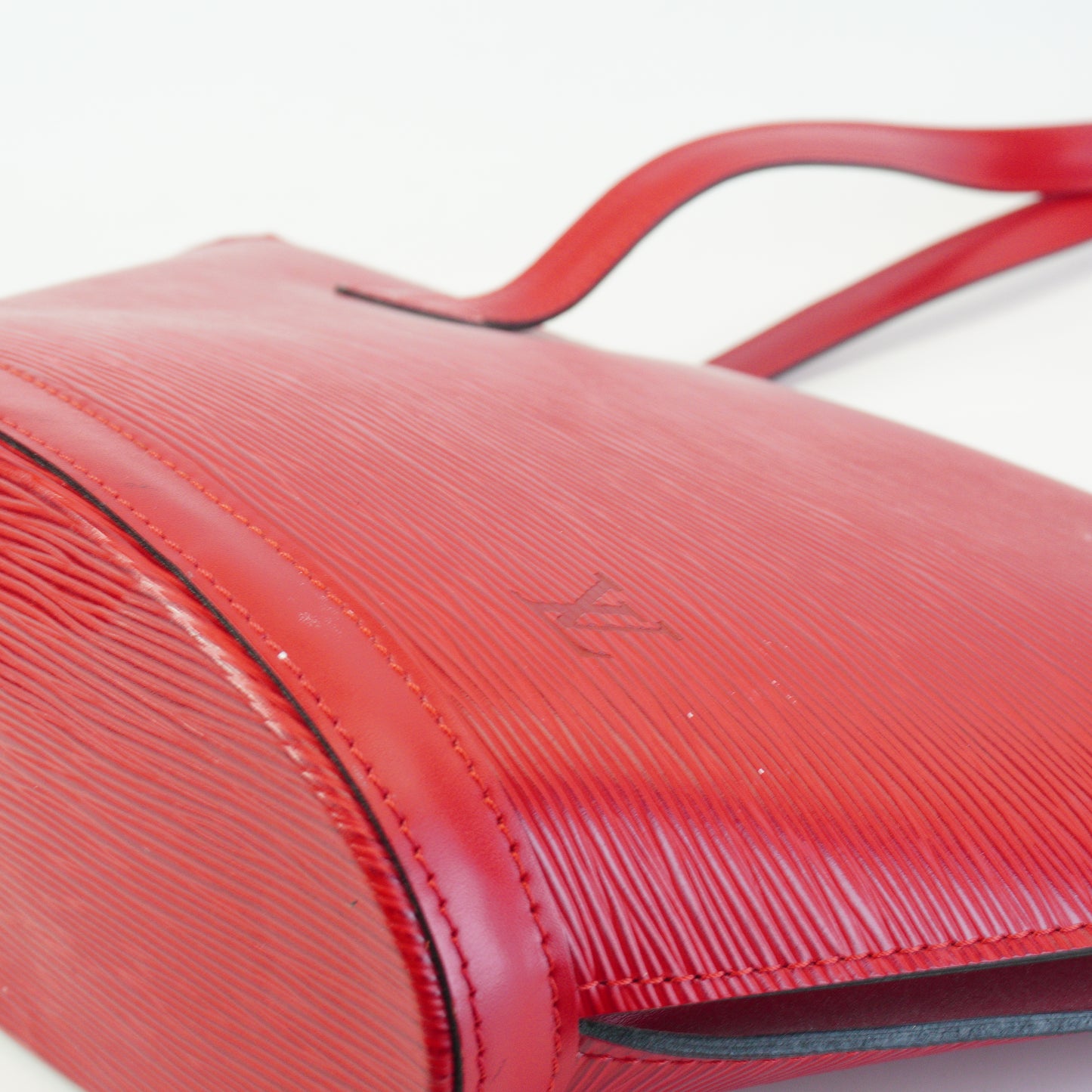 Louis Vuitton	Epi Saint Jacques Red GHW
