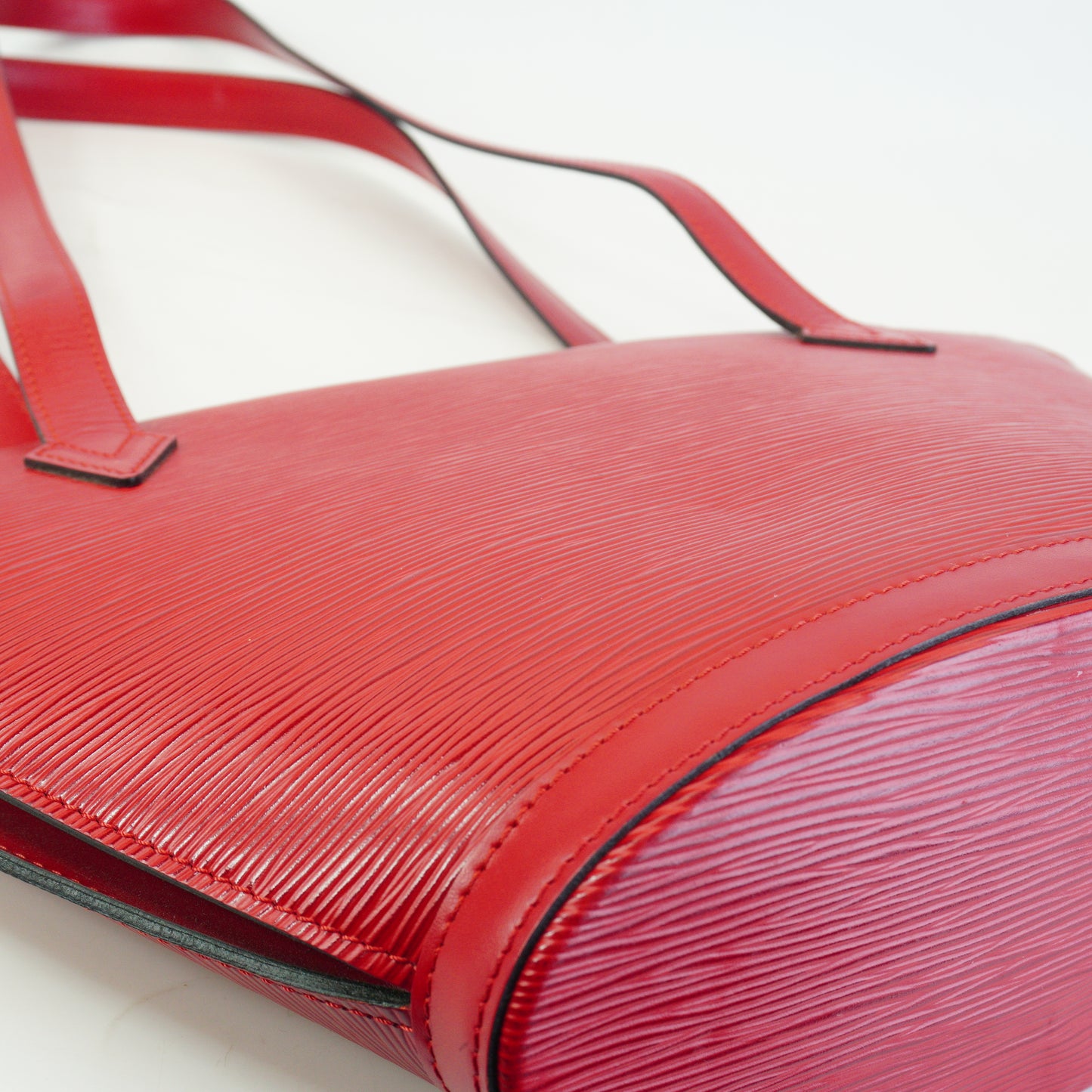 Louis Vuitton	Epi Saint Jacques Red GHW