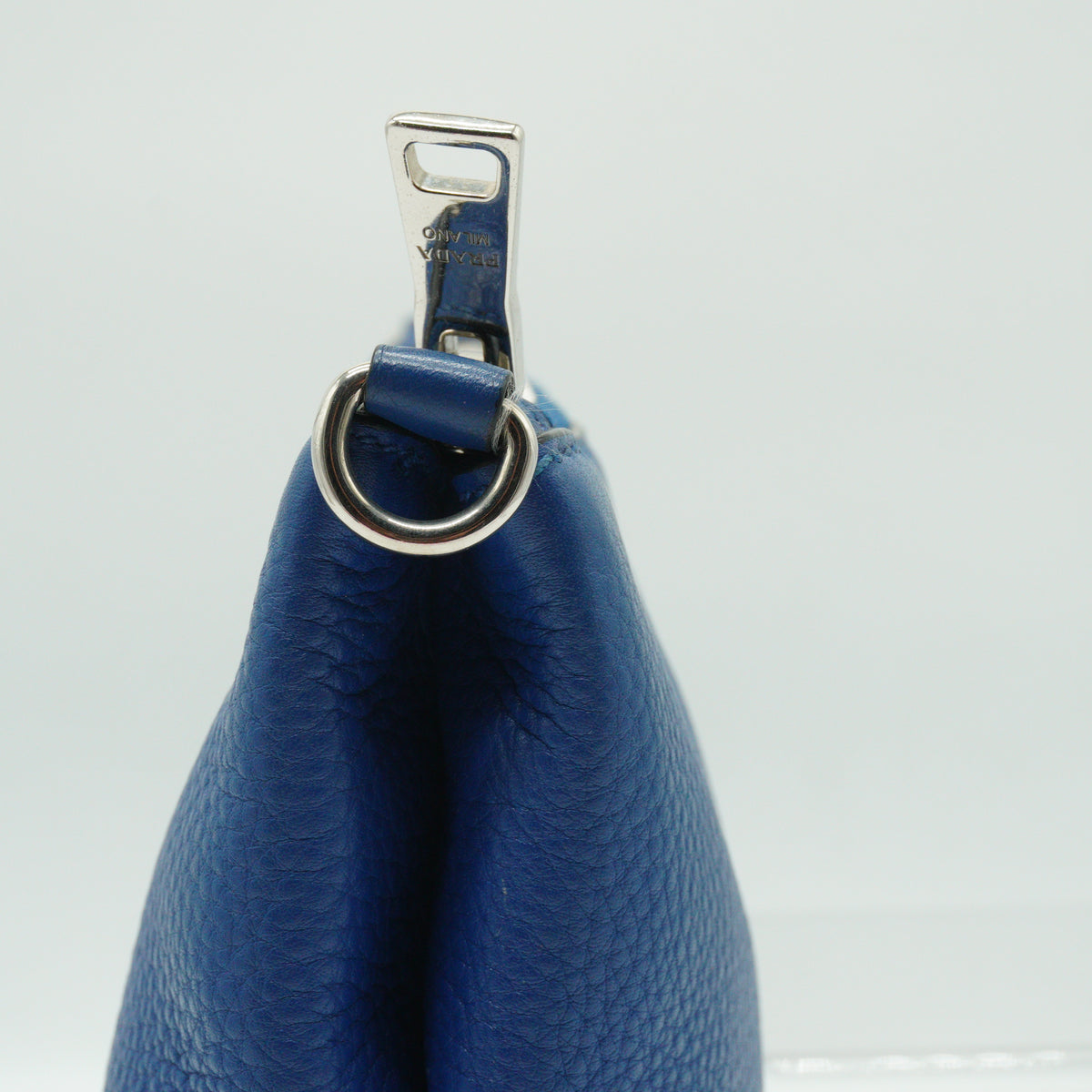 Prada	Vitello Crossbody Daino Bag Blue Medium SHW