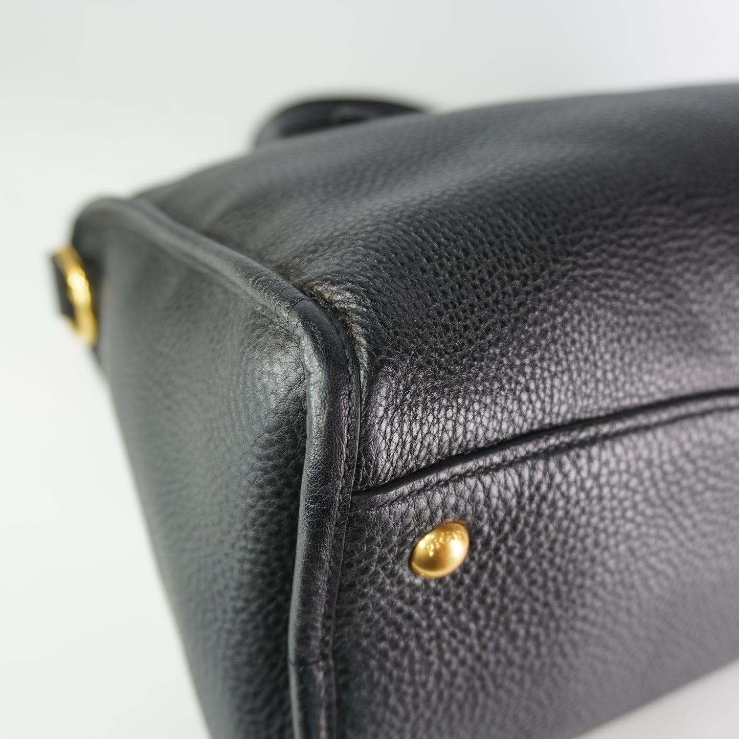 Prada Vitello Daino Black