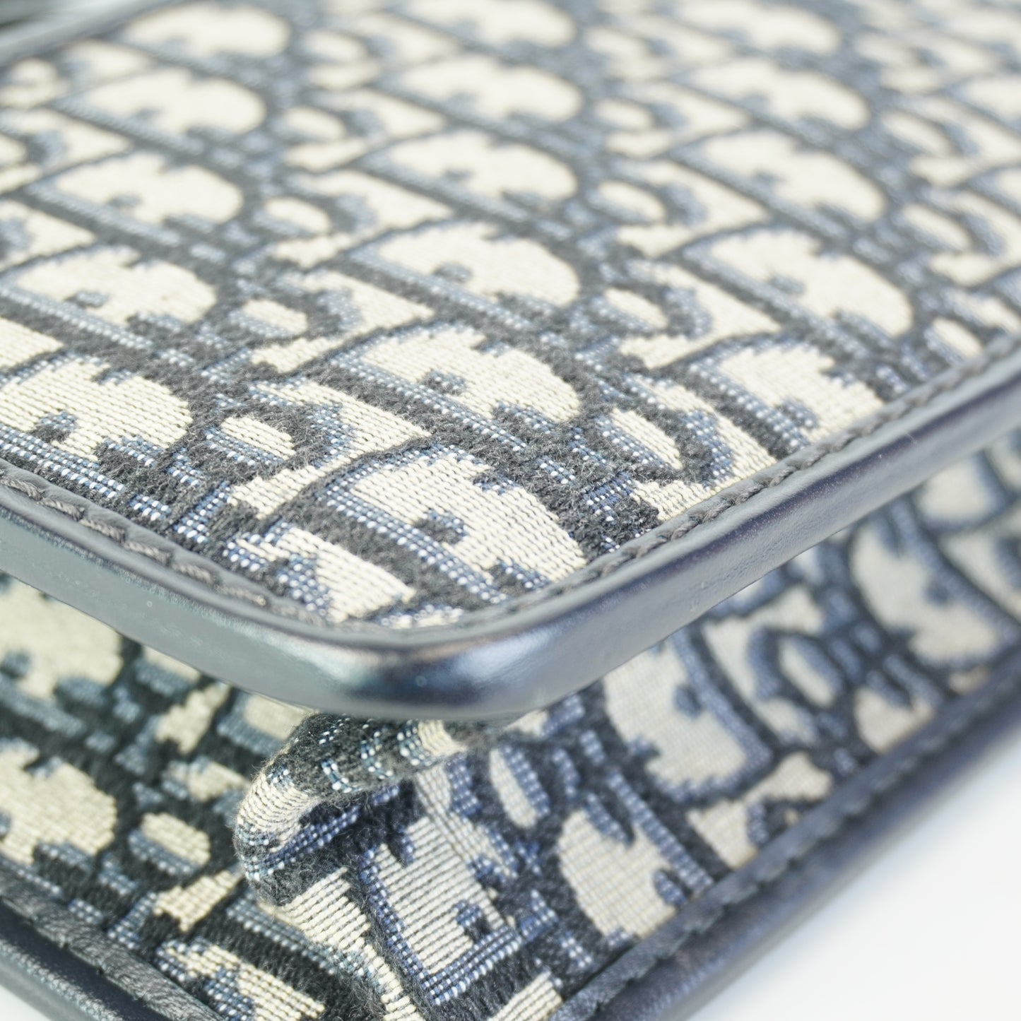 Dior	30 Montaigne Oblique Jacquard GHW
