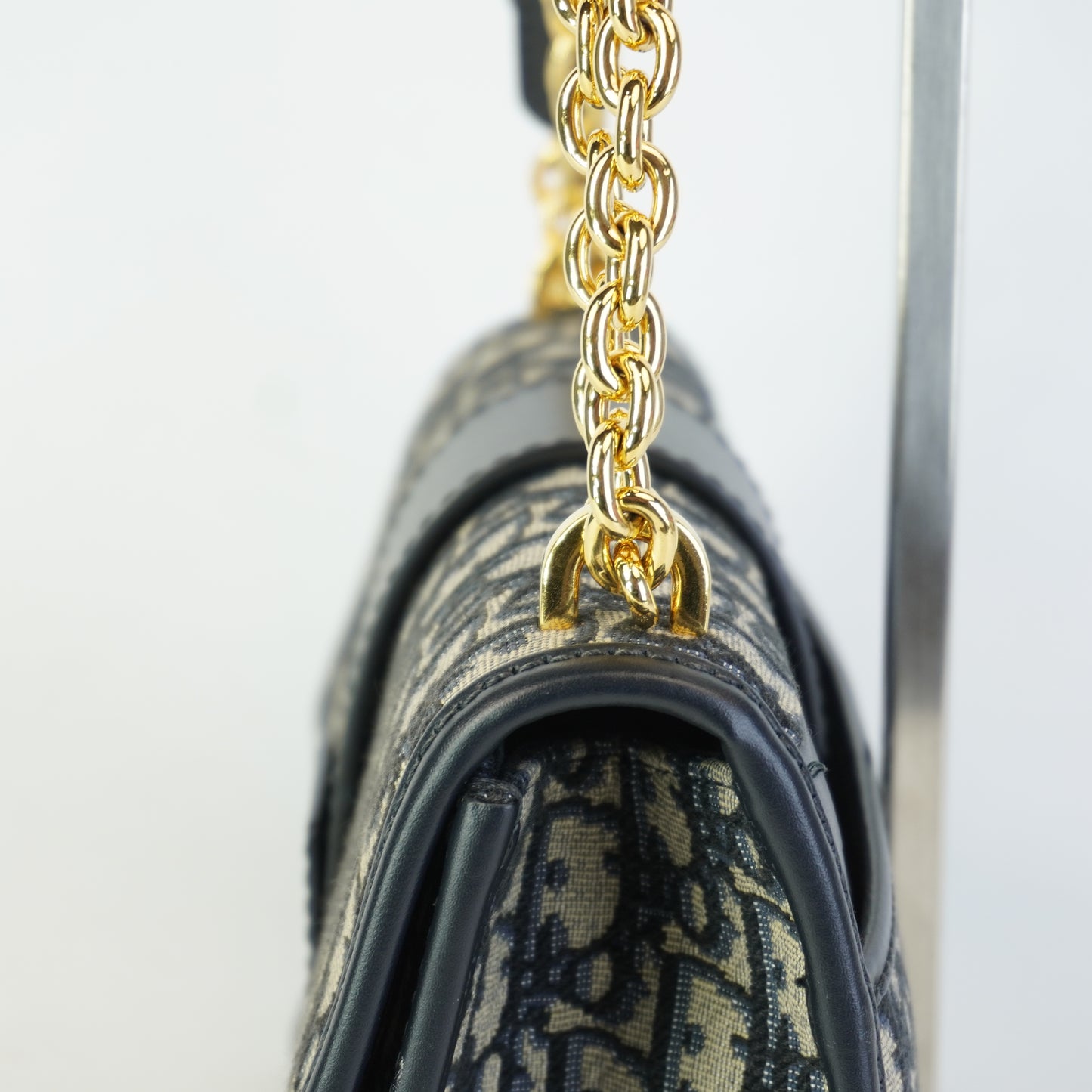 Dior	30 Montaigne Chain Oblique Jacquard GHW