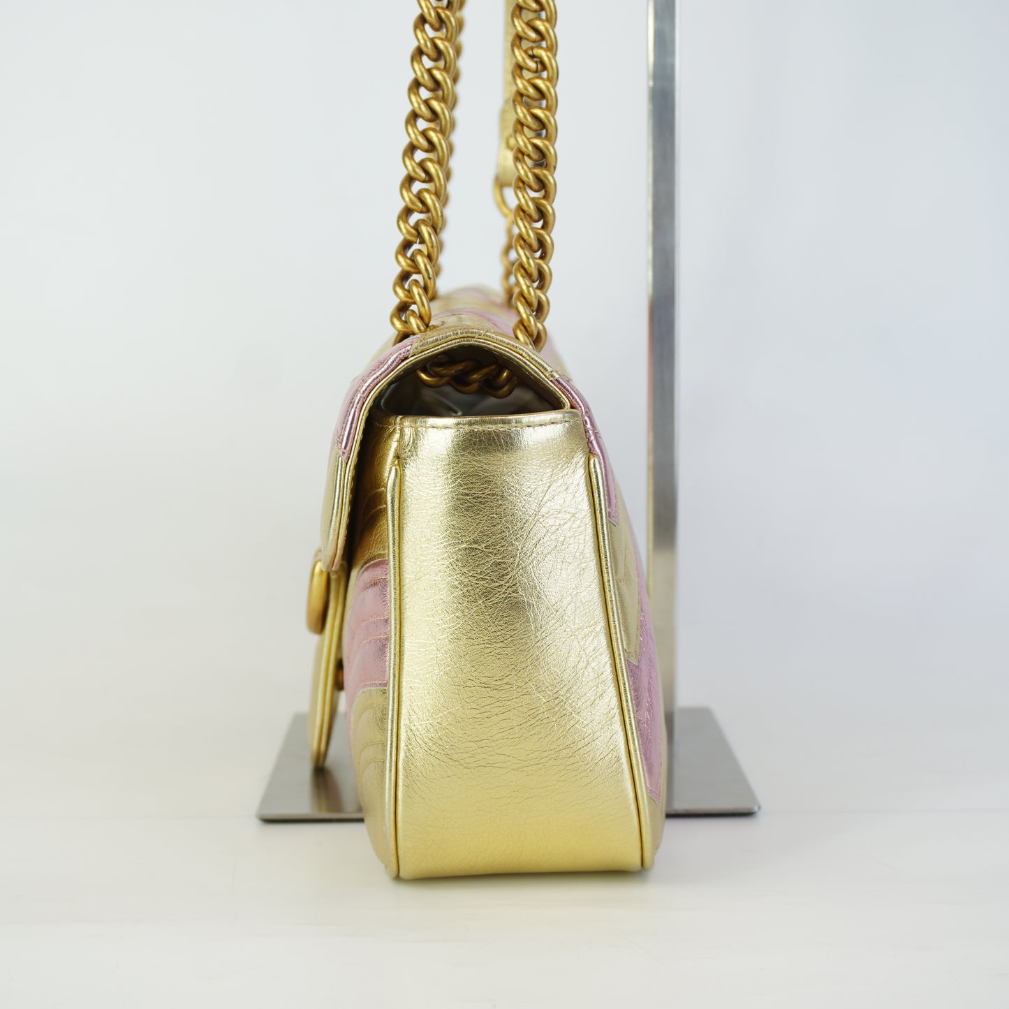 Gucci GG Marmont Matelasse Shoulder Bag GHW Medium