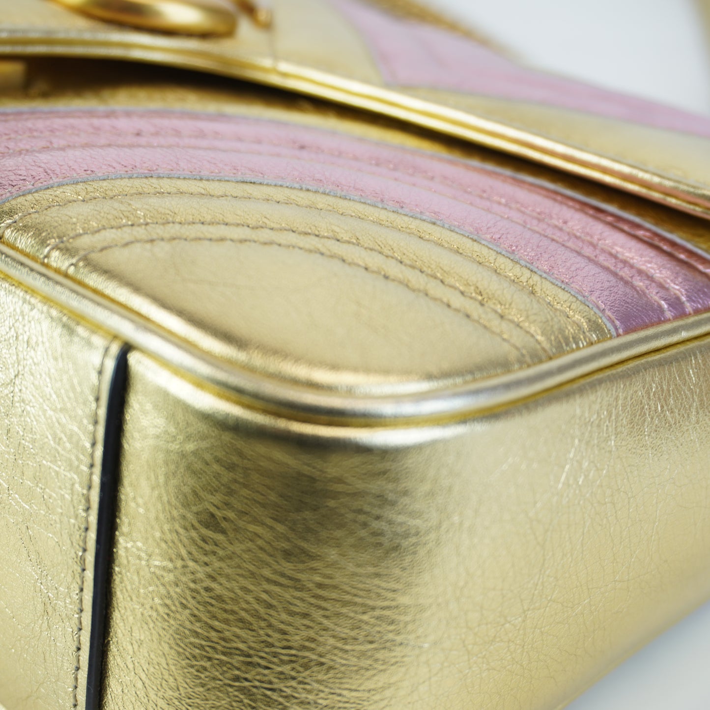 Gucci GG Marmont Matelasse Shoulder Bag GHW Medium