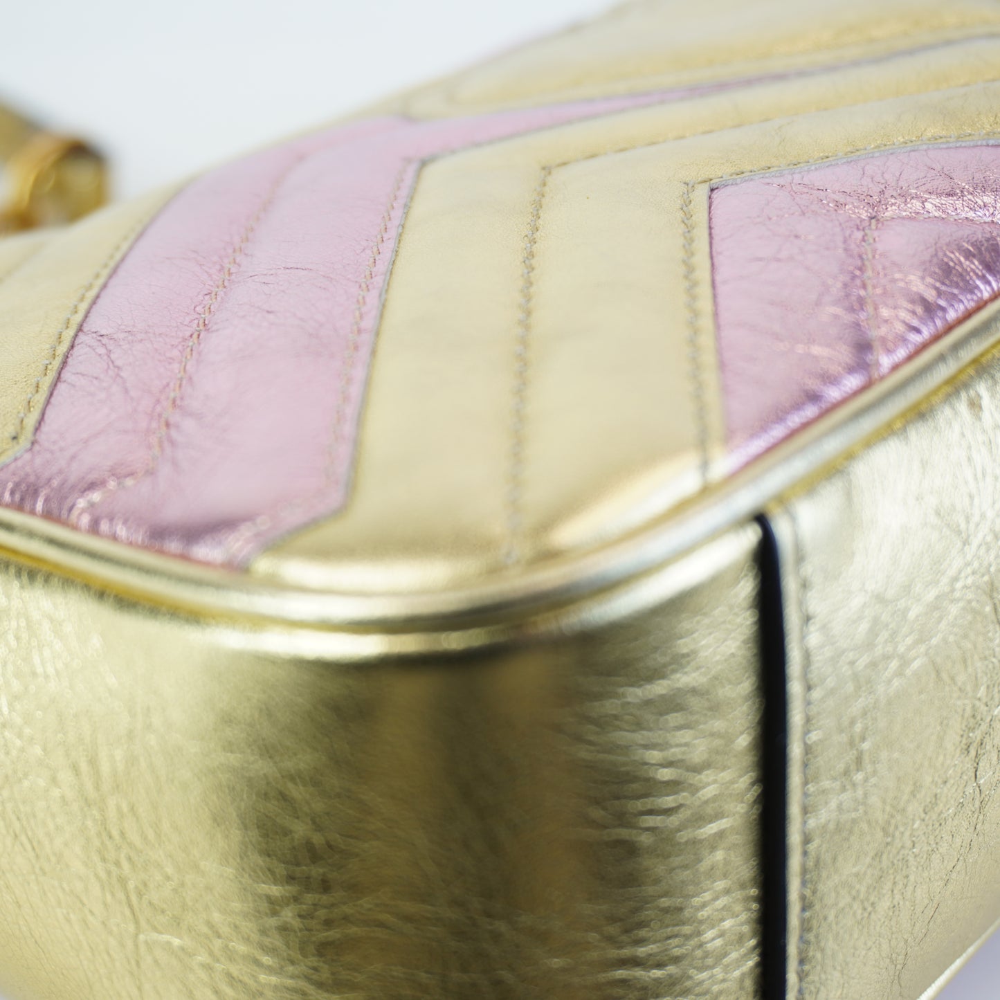 Gucci GG Marmont Matelasse Shoulder Bag GHW Medium