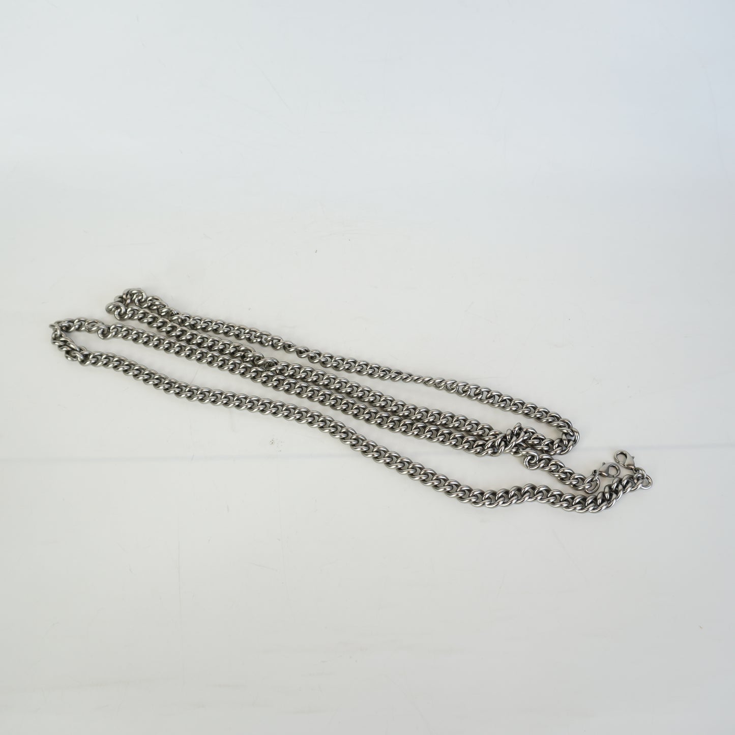 Gucci Dionysus Black Pebbled Mini Chain