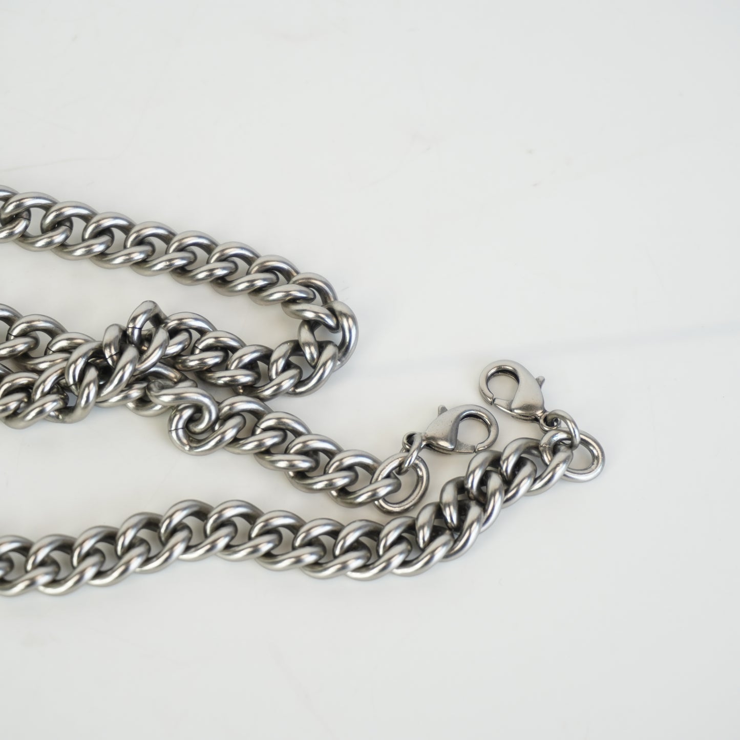 Gucci Dionysus Black Pebbled Mini Chain