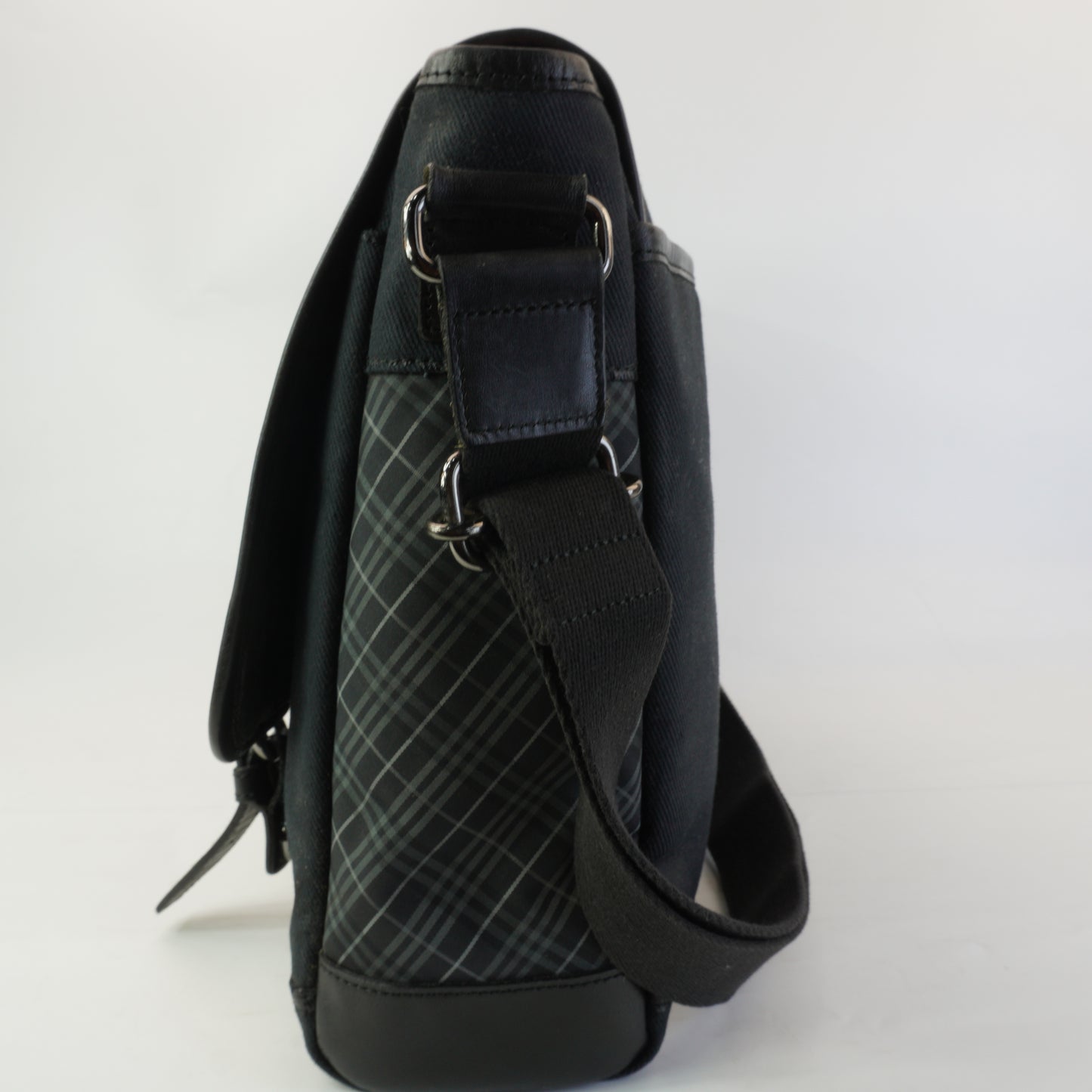 Burberry	Black Label