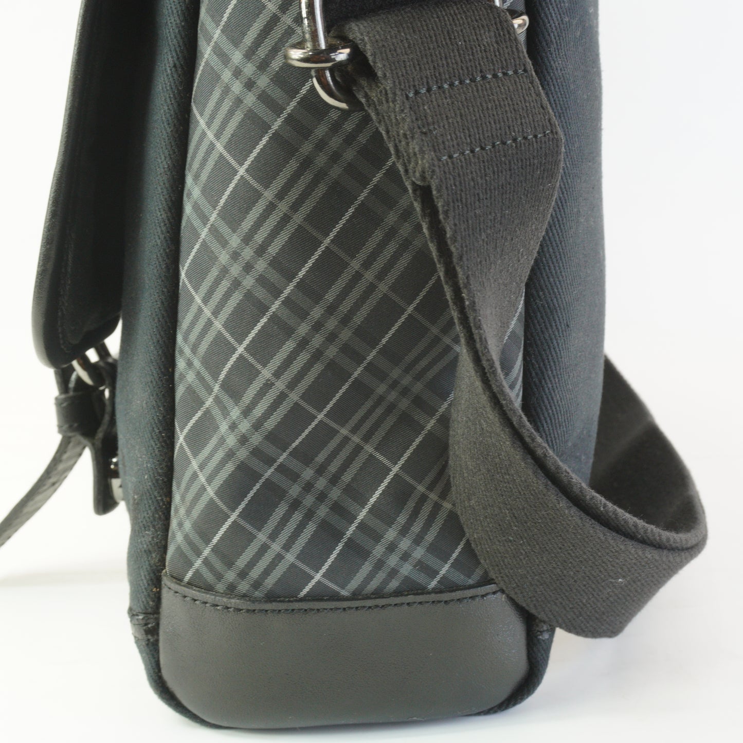 Burberry	Black Label