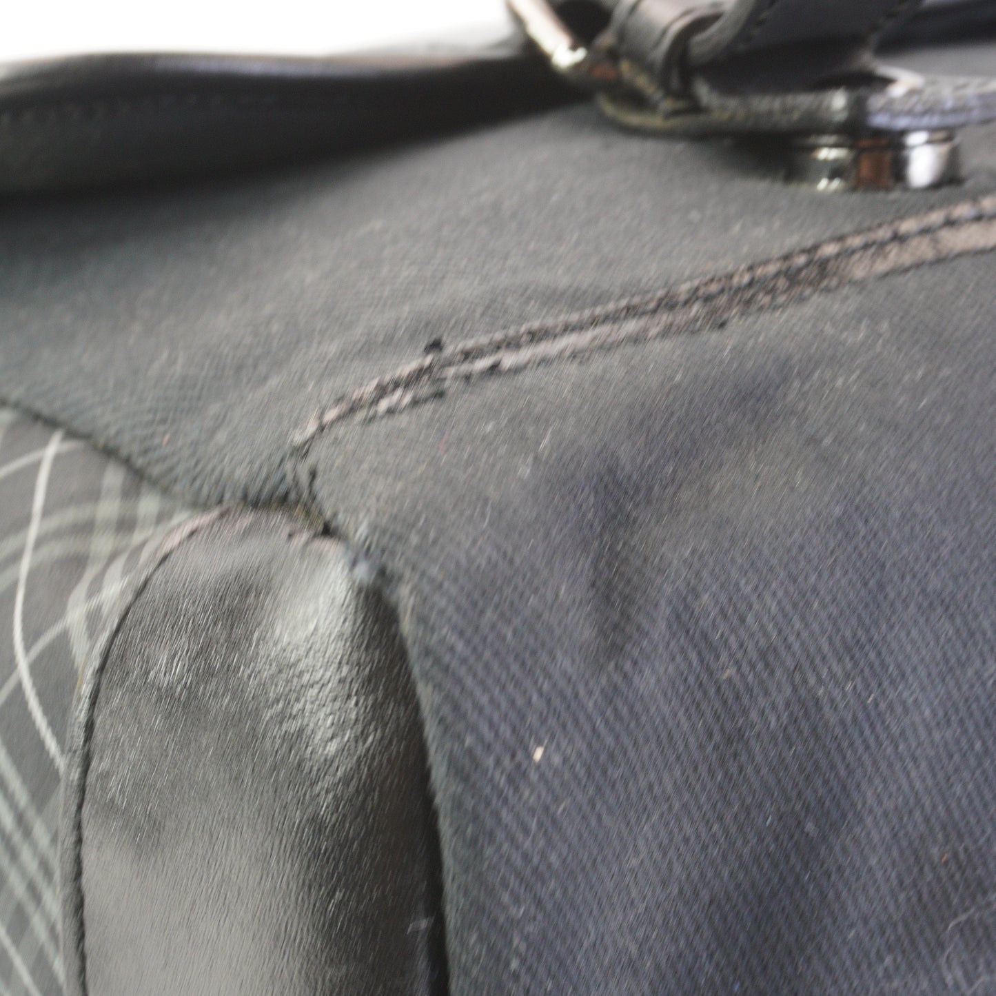 Burberry	Black Label