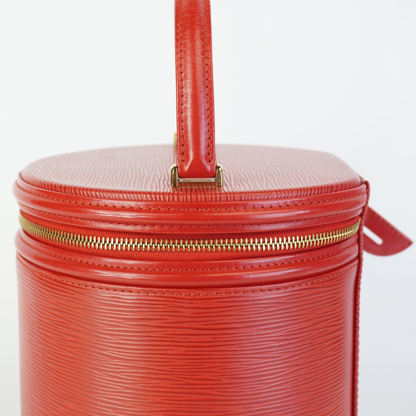 Louis Vuitton	Cannes Vanity Bag Red GHW
