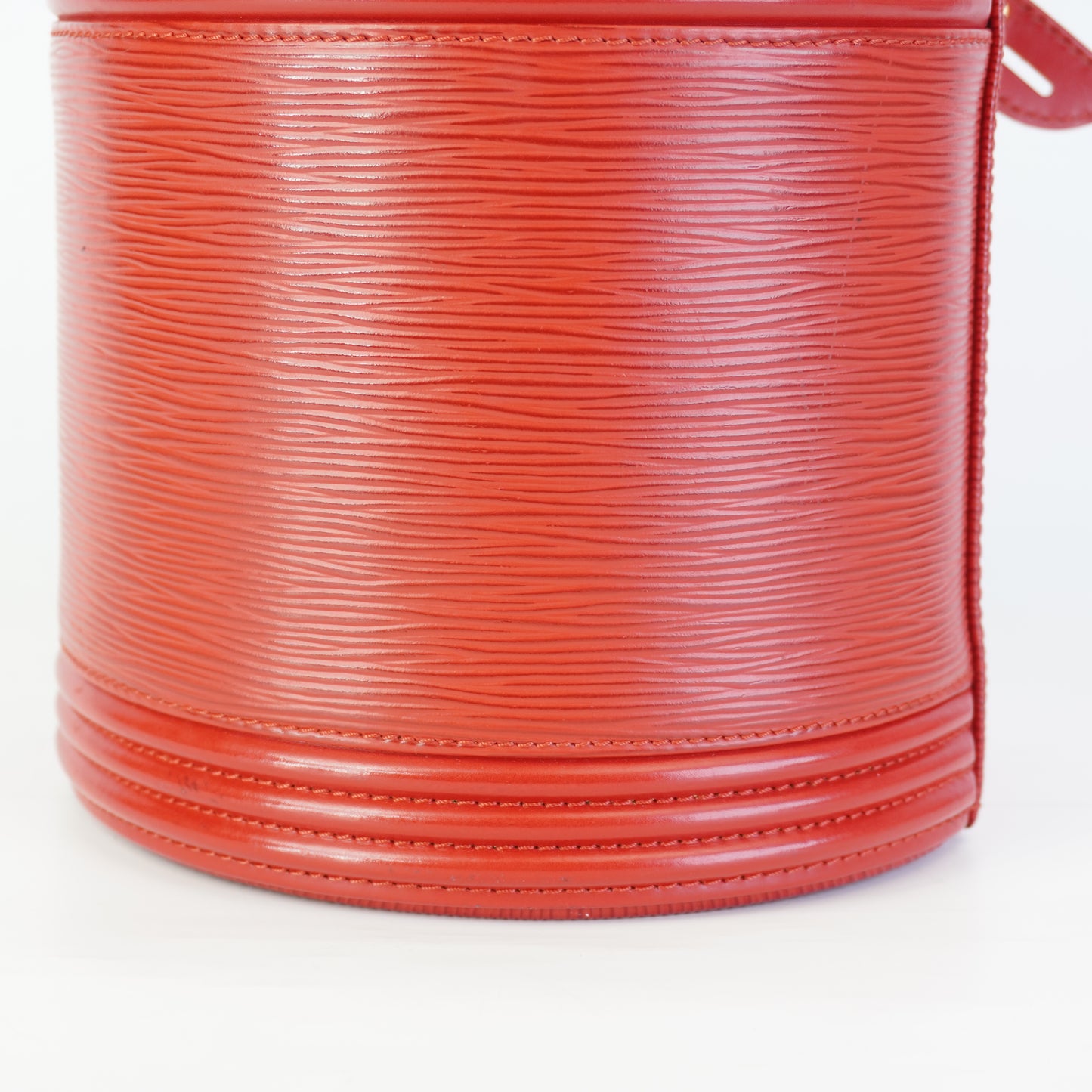 Louis Vuitton	Cannes Vanity Bag Red GHW