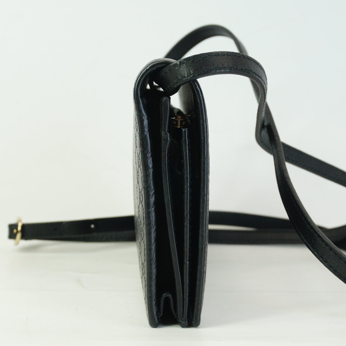 Gucci Microguccissima Leather Crossbody Wallet