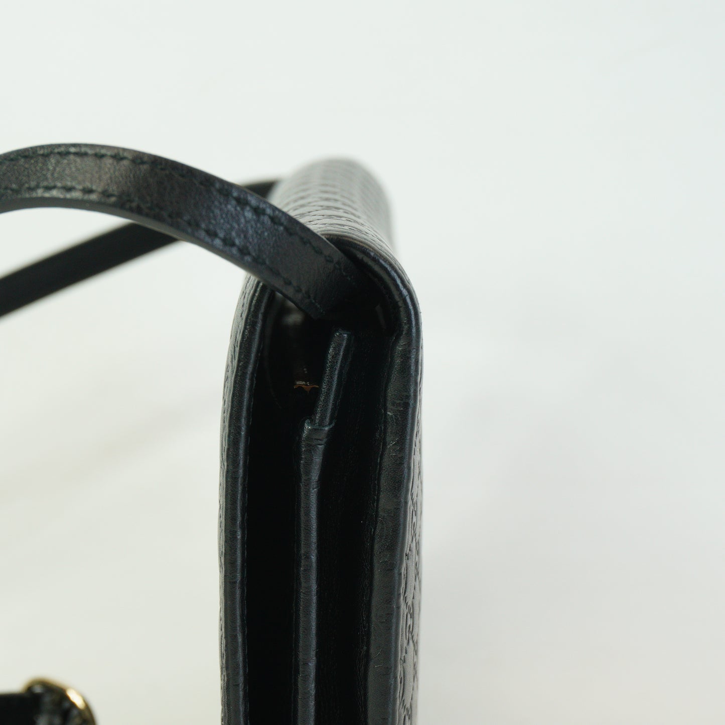 Gucci Microguccissima Leather Crossbody Wallet
