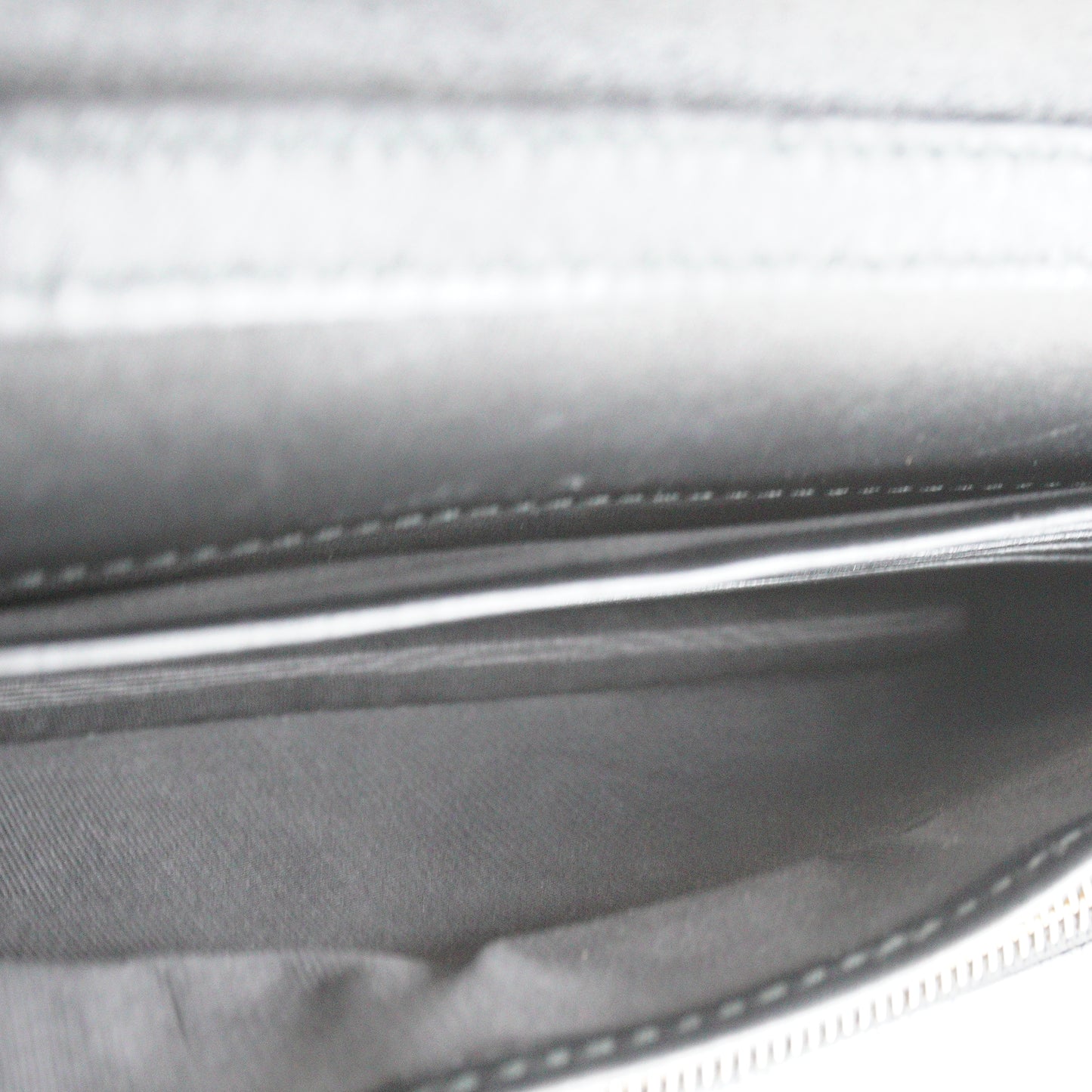 Gucci Microguccissima Leather Crossbody Wallet